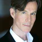 Tom Nelis Headshot